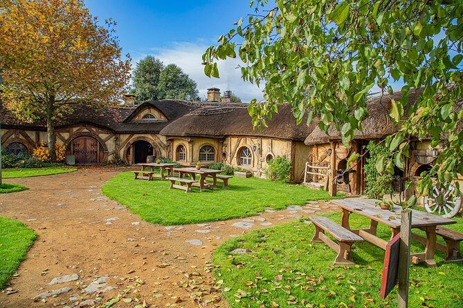 Auckland to Rotorua via Hobbiton Movie Set Tour - One Way - Hobbiton Movie Set Walk: What You Actually See and Why It Works