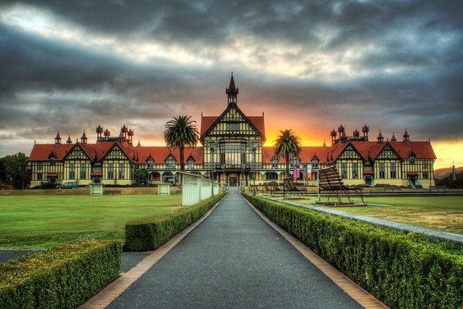 Auckland to Rotorua via Waitomo Caves Small Group Tour (One Way) - Drive to Rotorua: arriving with fewer headaches