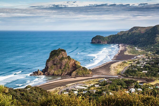 Auckland Town and Country Delights Tour - Howick: the seaside town detour with English roots