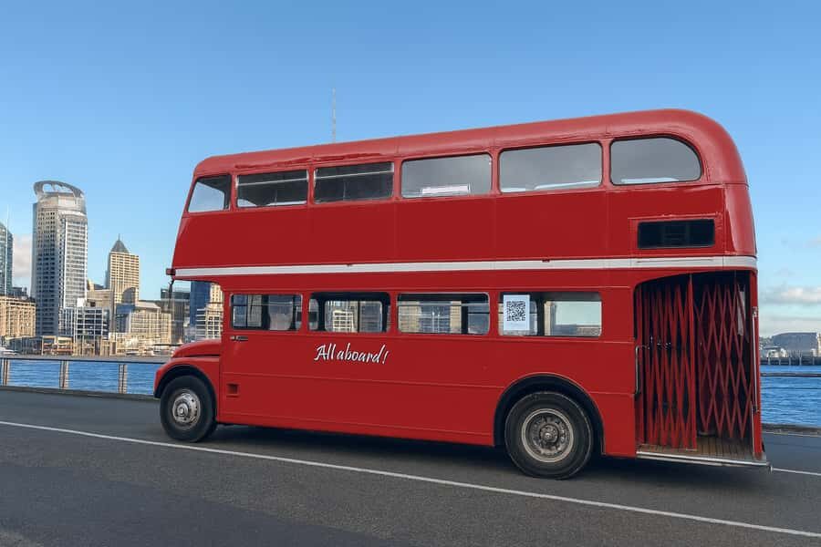 Auckland: Vintage Double-Decker Bus Sightseeing Tour - A 1964 London Routemaster Turns Auckland Into a Movie Set