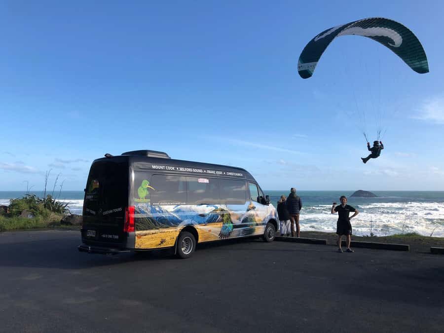 Auckland: Wild West Coast, Black Sand Beaches Tour inc Lunch - Who this tour suits best