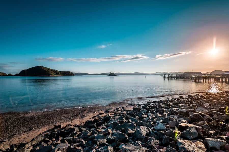 Bay of Islands: 1 Hour Scenic Bay of Islands Tour - Meeting Bay Cabs and the Small-Group Advantage
