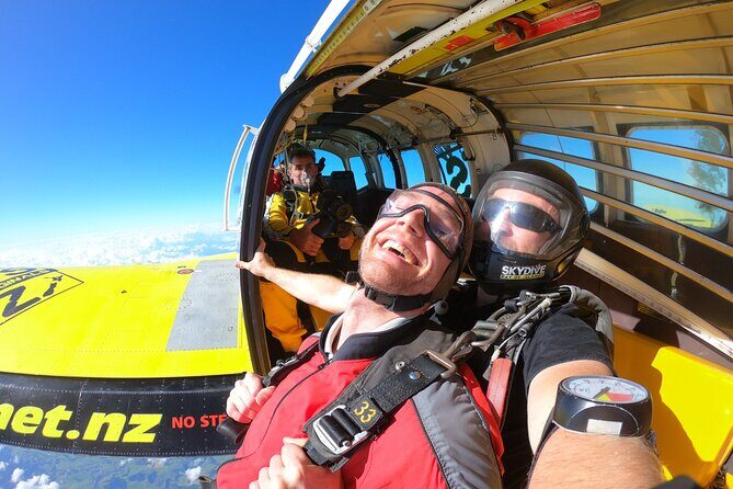 Bay of Islands: 9000ft Skydive - Safety First: Weight Limits, Scuba Timing, and Condition Checks