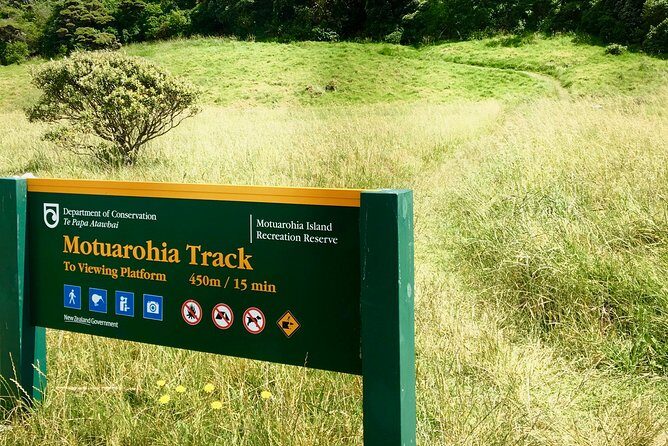Bay of Islands Cruise & Island Tour - Snorkel, Hike,Swim,Wildlife - Hole in the Rock and Cape Brett Lighthouse: the signature pass that weather controls