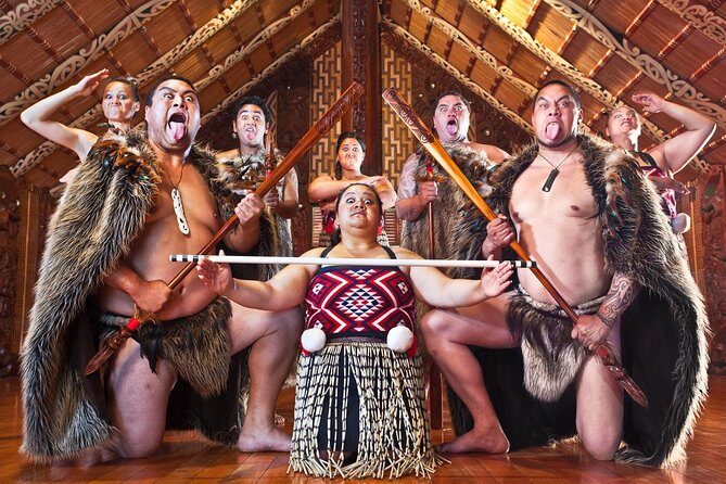Bay of Islands Heritage Experience from Auckland incl. Waitangi & Russell - The Big Picture: A 13-Hour Bay of Islands Day That Packs a Lot
