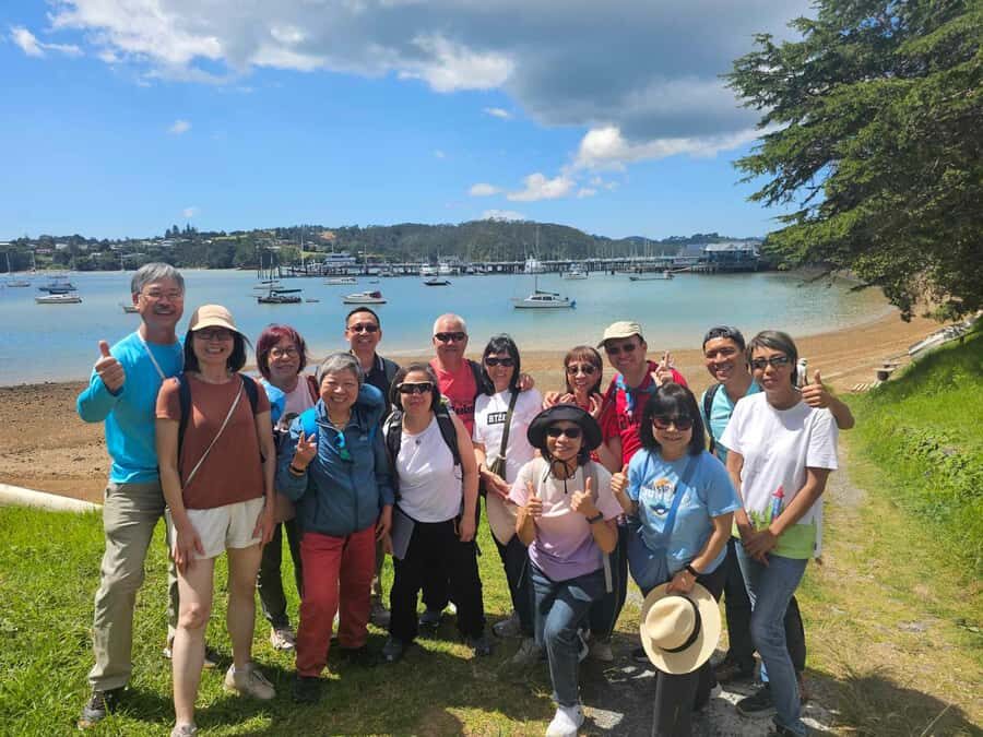 Bay of Islands - Mini Tour (75-90 mins) - Price and Value: $44 for Three Highlights and a Convenient Finish