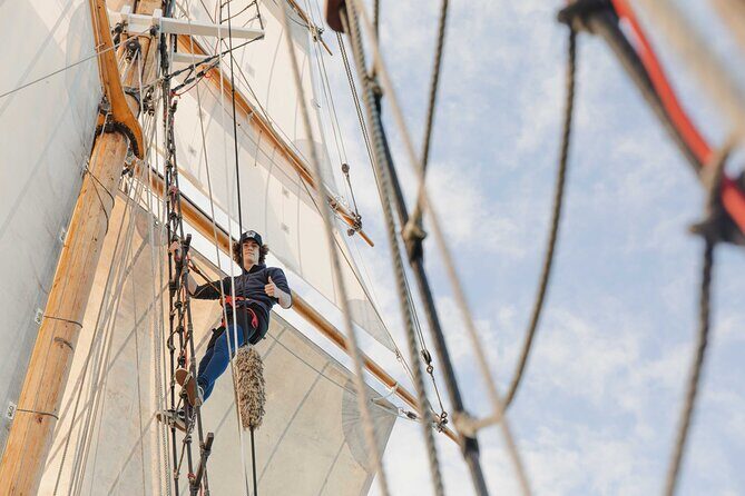 Bay of Islands Tall Ship Sailing on R. Tucker Thompson Including BBQ Lunch - BBQ lunch on board: filling food that doesn’t feel like a compromise