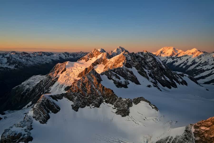 Canterbury: Mount Aorak/Cook Sightseeing Helicopter Flight - Safety Briefing, Takeoff, and the Approach to Aoraki/Mount Cook