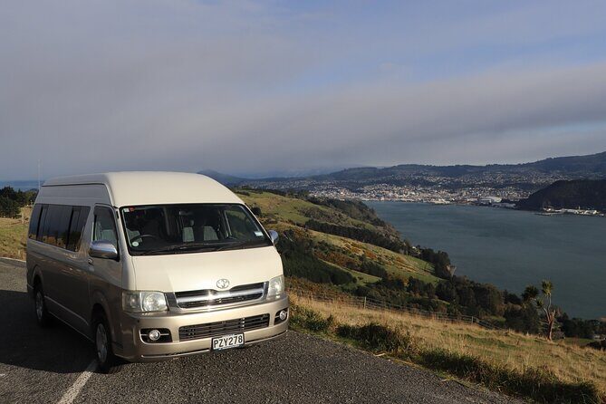 Castle, Coast & City Tour - 8 pax max - Castle Entrance Included - Baldwin Street and Dunedin Railways: quick stops with real payoff