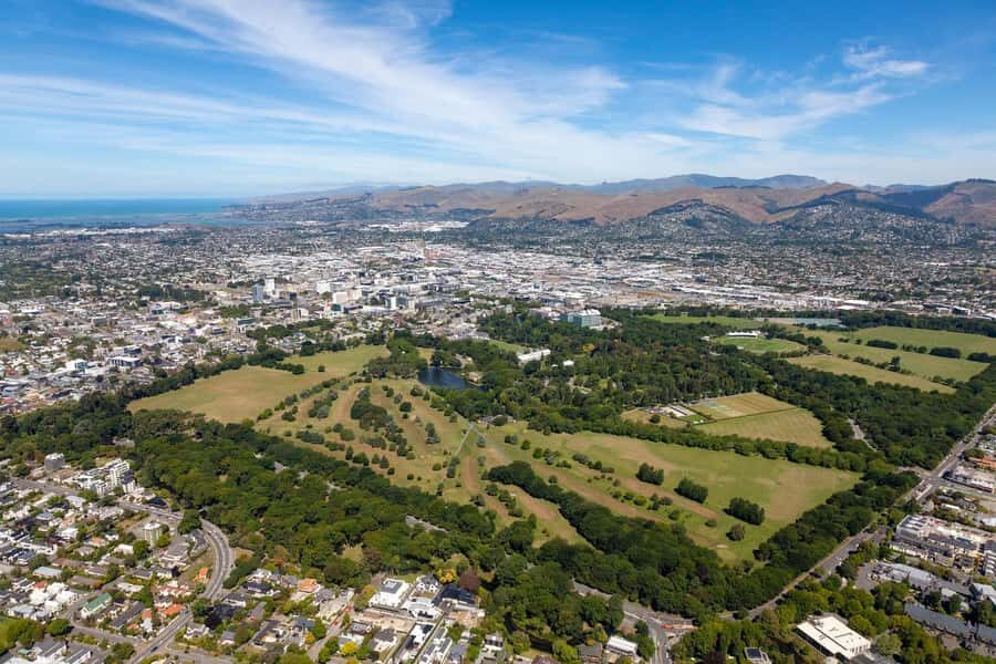Christchurch: 20-Minutes City Helicopter Flight - Banks Peninsula Volcano Country and the Port of Lyttelton View