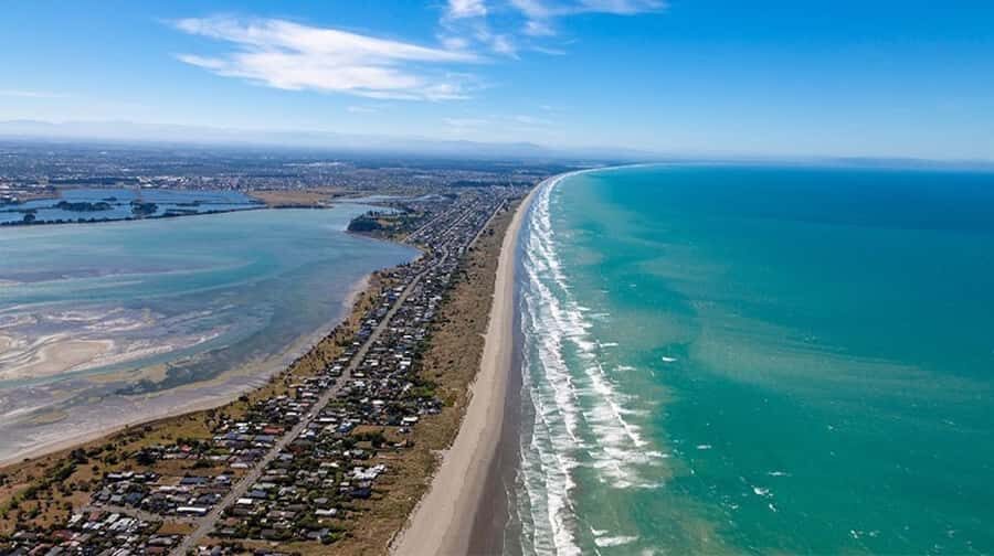 Christchurch: 20-Minutes City Helicopter Flight - From the Air: The Garden City, English Heritage, and the Avon River
