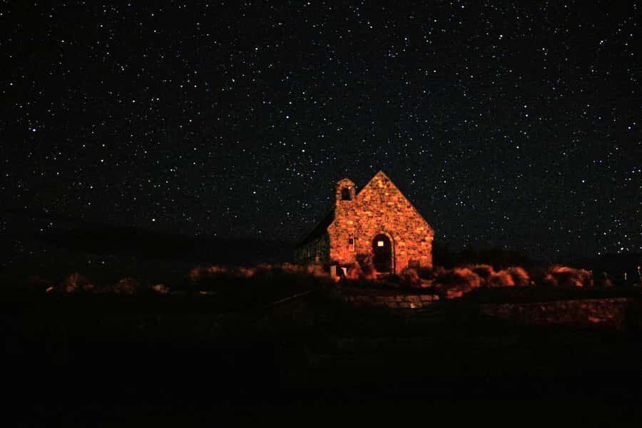 Christchurch: Lake Tekapo Stargazing & Mount Cook 2-Day Tour - Day 1: McKenzie Region Scenery, Lake Pukaki Colour, and Lavender at the Right Time