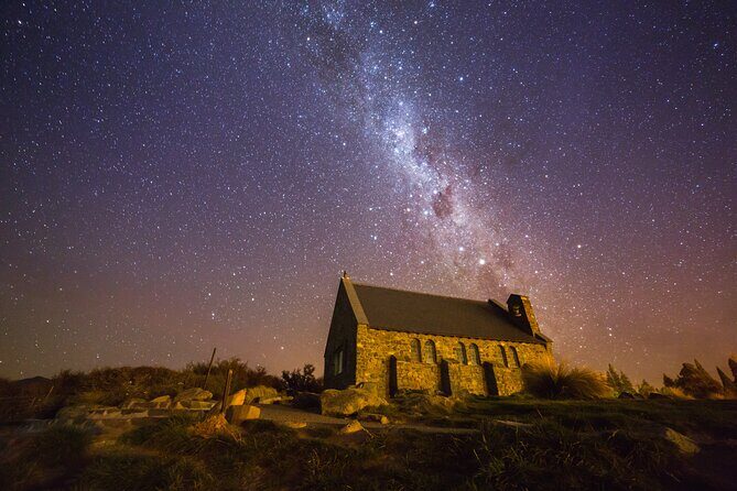 Christchurch to Mt Cook via Tekapo (1 way) (Small Group) - Lake Tekapo and Lake Pukaki: two lakes, two moods