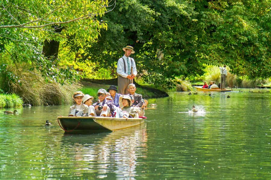 Christchurch Tram City Tour & Punting Combo - Antigua Boat Sheds punting: a calm 30 minutes on the Avon