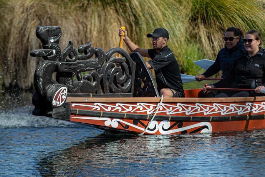 Christchurch: Waka Paddling Experience on the Avon River - Christchurch and the Avon: what you’ll hear about while passing the city