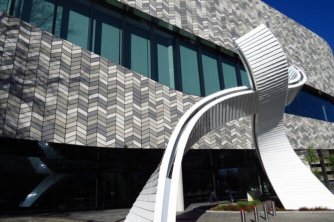 City Highlights by Tesla - 3hrs - Why a Tesla Model Y makes Christchurch highlights easier