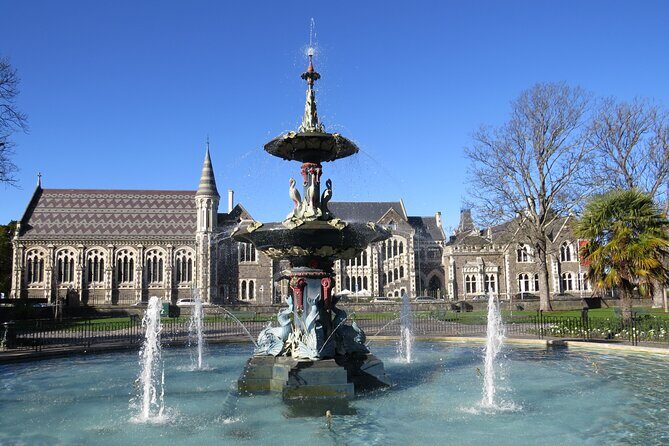 City Highlights by Tesla - 3hrs - Worcester Boulevard stroll: from Botanic Gardens to Cathedral Square