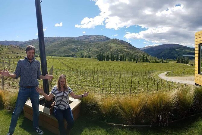 Classic Wanaka Wine Tour - Up to Six Boutique Vineyards and About 30 Tastings