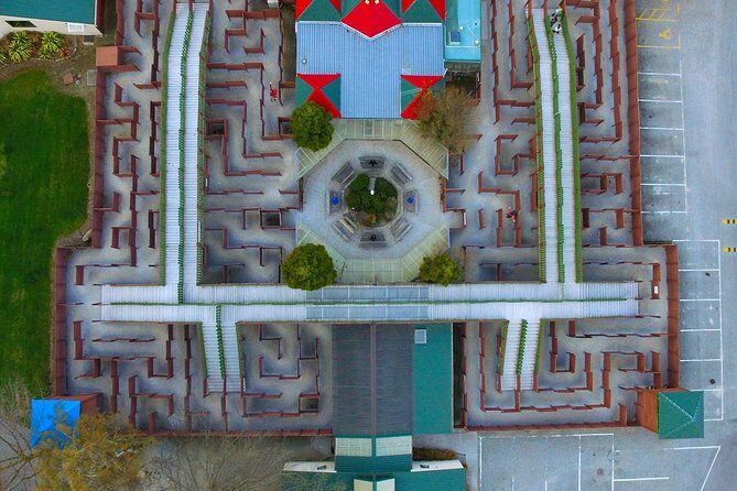 COMBO Admission: Puzzling World, Wanaka - Illusion Rooms and the Puzzle Café: Brain Games for Rainy Wanaka