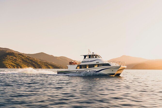 Cruise and Lunch at Furneaux Lodge - The Queen Charlotte Sound cruise: the part that sets the tone