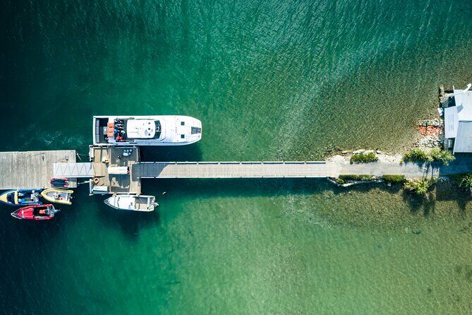 Cruise and Lunch at Furneaux Lodge - Extras that cost extra: hot tub and fishing