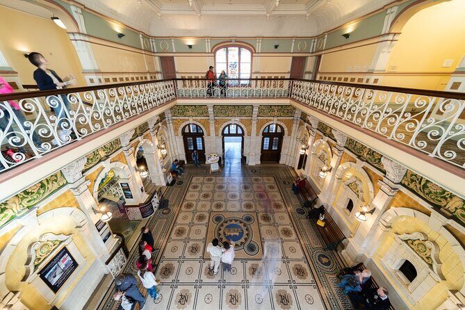 Cruise Dunedin City and Castle Tour - Price and value: what $121.01 buys you in real time
