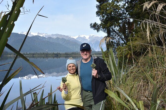 Cruise & Rainforest Walk - Franz Josef Glacier - Guides and storytelling: why the small group size matters