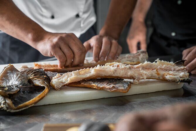 Cultural Experience & Seasonal Māori Cuisine at Te Pā Tū - The 3-course seasonal fusion feast: what you’ll eat and how service works