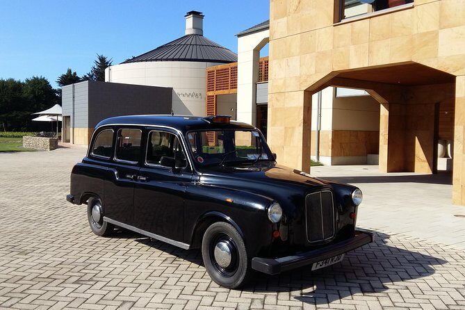 Deco City Black Cab Tours and Shuttles - Art Deco Napier, without the self-guided hassle