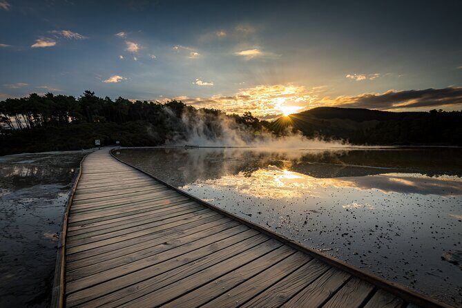 Devil's Bath Experience - Private Tour to Wai-O-Tapu & Lake Taupo - Lake Taupō Waterfront Time: A Calm Reset After Steam
