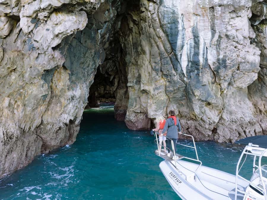 Discover Whangamata - Boat Tour - Tunaiti Caldera: a volcanic formation seen the best way