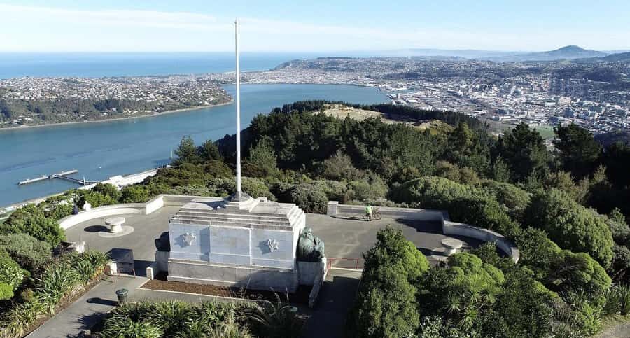 Dunedin City & Otago Peninsula Scenery Day Tour - Signal Hill and Baldwin Street: quick hits with real payoff