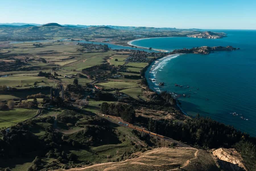 Dunedin: Scenic Railway Tour of Otago's Coastline - Setting off from Dunedin Railway Station (and why timing matters)