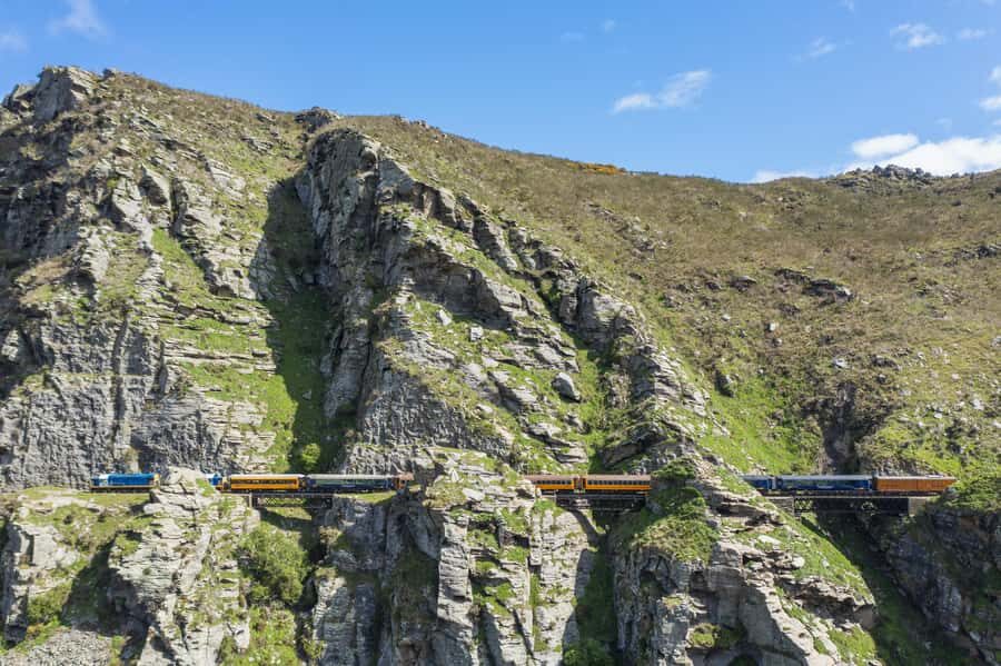 Dunedin: Scenic Railway Tour Through the Taieri Gorge - Getting comfortable in the classic carriages