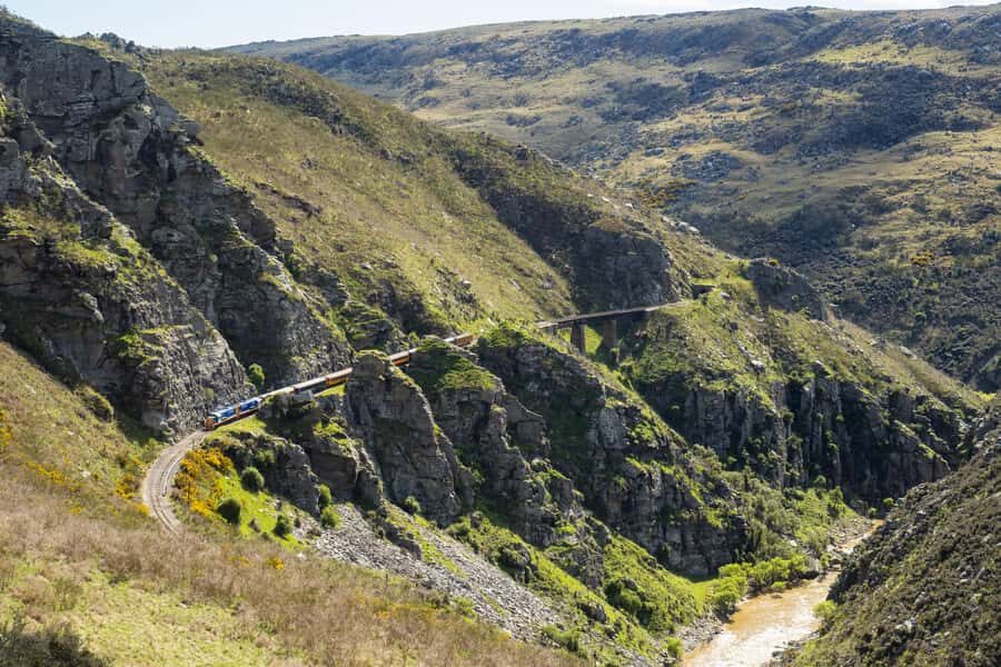 Dunedin: Scenic Railway Tour Through the Taieri Gorge - The Pukerangi moment: calm high-country before the return