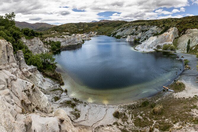 Dunedin to Queenstown One Way Tour Including Taieri Gorge Train - Cromwell at the River Confluence: Heritage Precinct + Local Produce