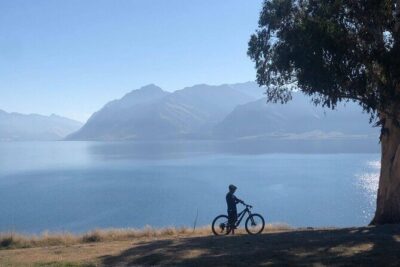 ebike tour lake Hawea river track to Wanaka - Getting picked up at 9, 11, or 2: how the 5-hour flow works