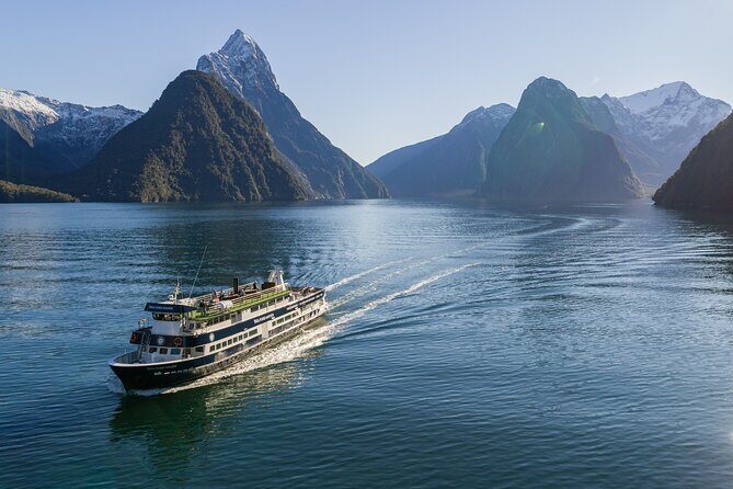 Epic Milford Guided Tour from Te Anau - 7:45 pickup, air-conditioned comfort, and a group that won’t feel huge