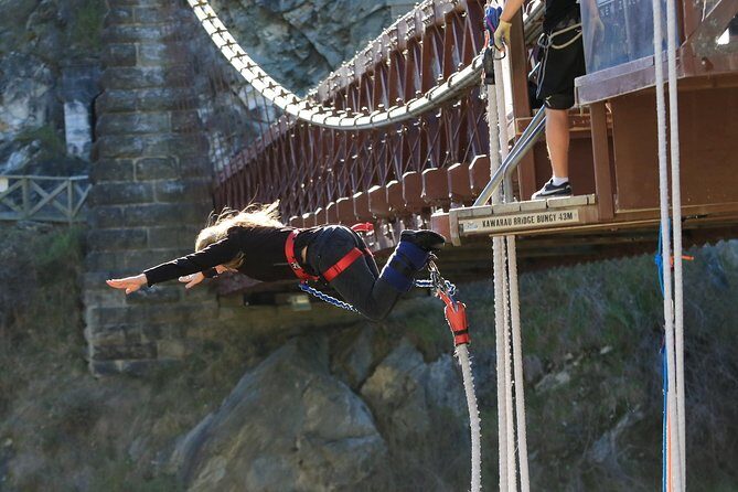 Everything Queenstown 4 Hour Private Tour - Lake Wakatipu, Kawarau River, and Lord of the Rings Stops