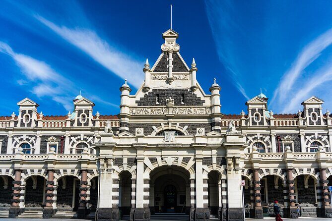 Explore Dunedin: Self-Guided Audio Tour Adventure - A self-guided Dunedin walk that keeps your attention on the details