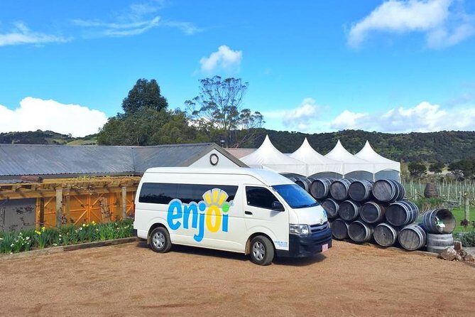 Flavours of Waiheke, wine, beer, spirits INCLUDES lunch - MAX 11 - Casita Miro: five wines and food pairing in a Spanish-inspired setting