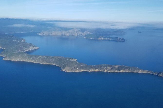 Flight Experience our Water and Wilderness Scenic Tour - The best moment: landing on a private, remote grass strip by a beach