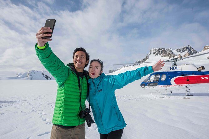 Fox Glacier Mountain Scenic Spectacular 40-Min Helicopter Flight - Reading glaciers from above: what the pilot commentary adds