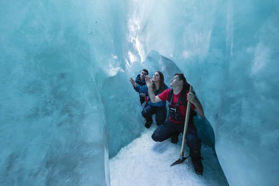 Franz Josef: 2.5 Hour Glacier Hike with Helicopter Transfer - Gear, what to bring, and what keeps you comfortable on the ice