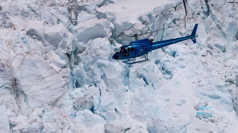 Franz Josef Glacier: Helicopter Flight & Alpine Landing - What you’ll see from the sky: moraine, crevasses, and Southern Alps peaks
