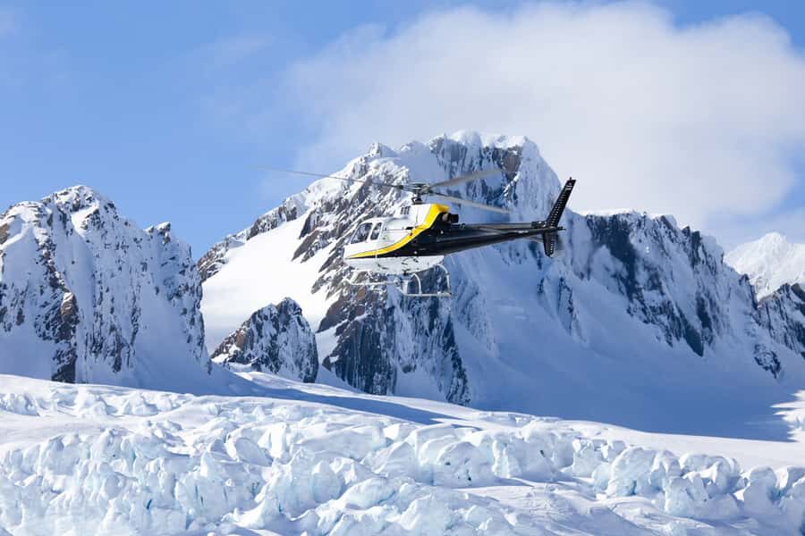 Franz Josef: Glacier Helicopter Ride with Snow Landing - The flight over the Southern Alps: what you’re really seeing