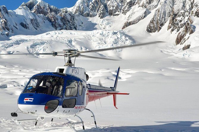 Franz Josef: Mountain Scenic Spectacular 40-Min Helicopter Flight - Cabin comfort: small groups, cold air, and real weight limits