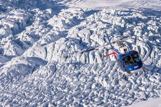Franz Josef: Neve Discoverer Helicopter Flight with snow landing - Getting to the base: quick logistics that prevent headaches