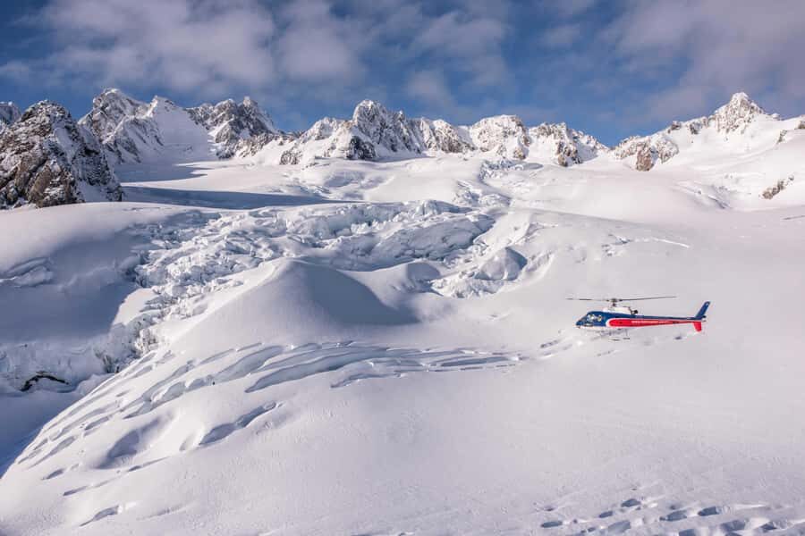 Franz Josef: Scenic Glacier Flight with Snow Landing - Franz Josef Glacier by helicopter: why the snow landing is the real deal