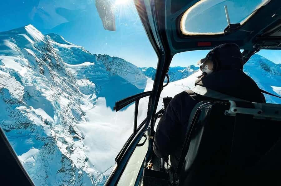 Franz Josef Town: 3-Glacier Helicopter Ride with Landing - Meeting on Main Road: Your Start Point in Franz Josef